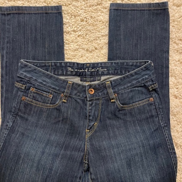 Levis jeans - Picture 2 of 3